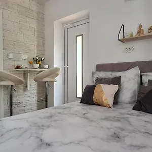 Apartman Grzetic, Šilo